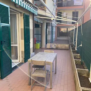 https://casa-edoardo.hotelitalianriviera.com